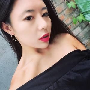 Meet your Posher, Candy